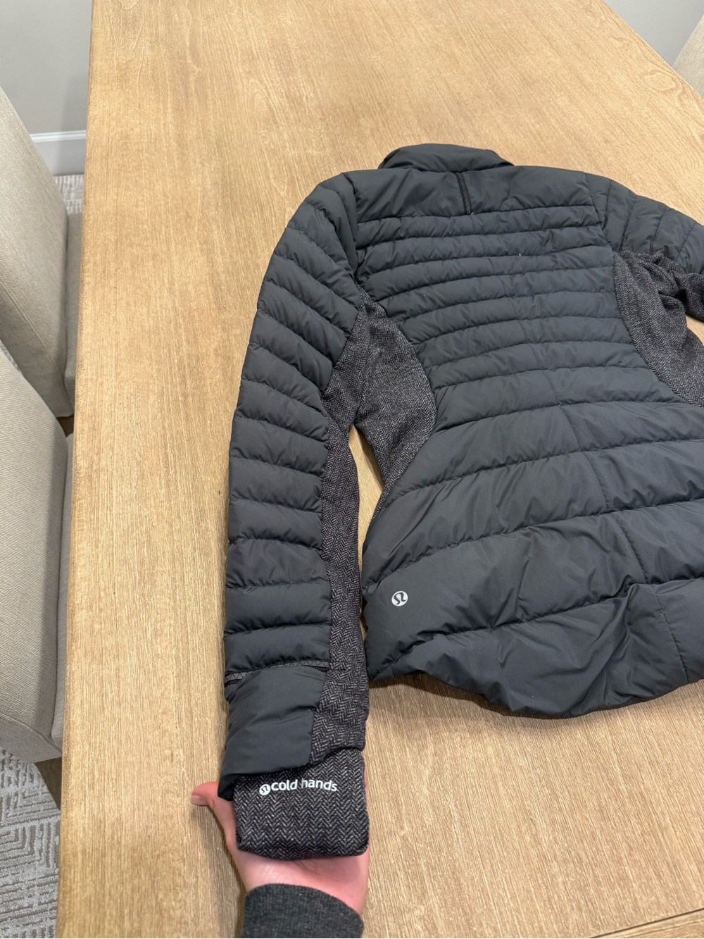 lululemon athletica Black Quilted Hybrid Puffer Jacket - Picture 4 of 4